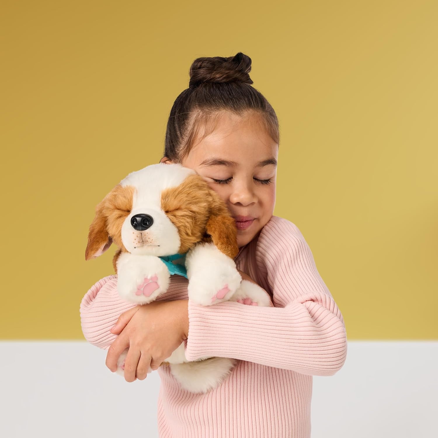 Little Live Pets My Really Real Puppy – Patches; Interaktiver Welpe; 60+ Geräusche/Reaktionen; realistisches Aussehen; 1 aus 72 Varianten; Spielset mit Transportbox; Batterien enthalten; ab 5 Jahren