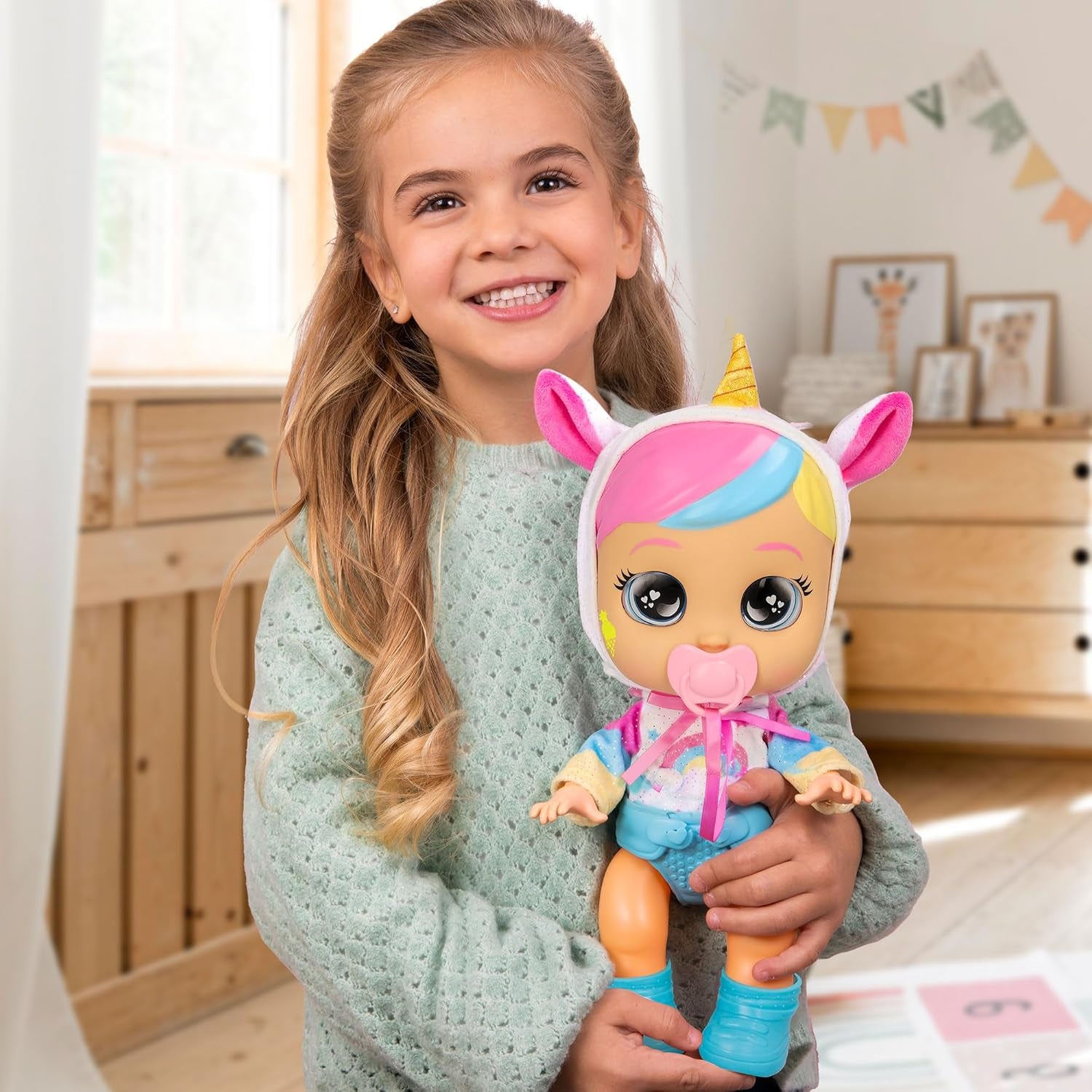 Cry Babies Day Care Dreamy, Babypuppe Puppe Dreamy contient une tenue de soins de jour et comprend 3 accessoires, nous avons vraiment des enfants, des jeux, des jeux et des jeux pour les enfants à partir de 18 mois.