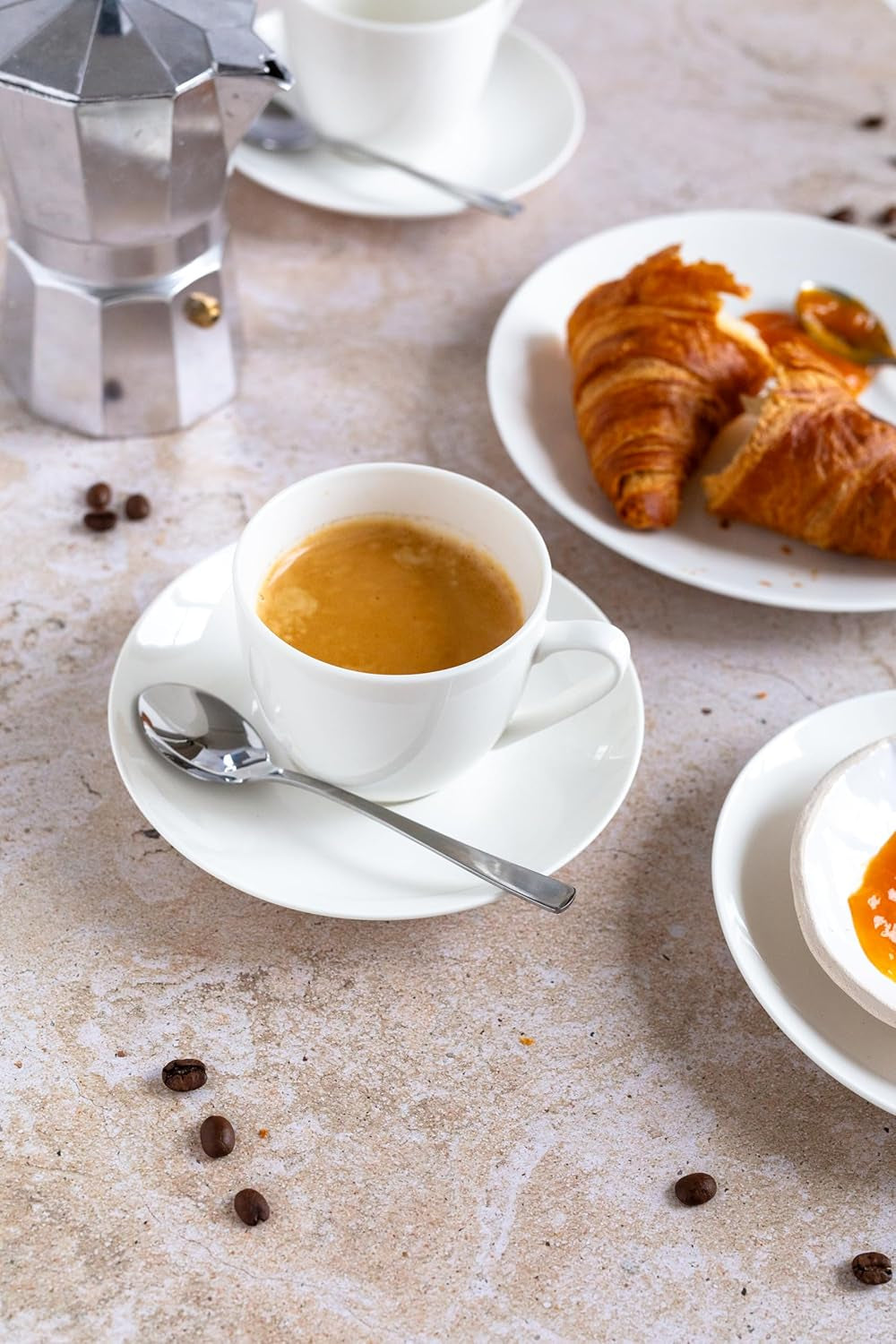 MÄSER 934105 Série Belmira, Service à Café Classique pour 6 Personnes, Service à Café 18 Pièces, Intemporel, Élégant, Délicat, Porcelaine, Blanc