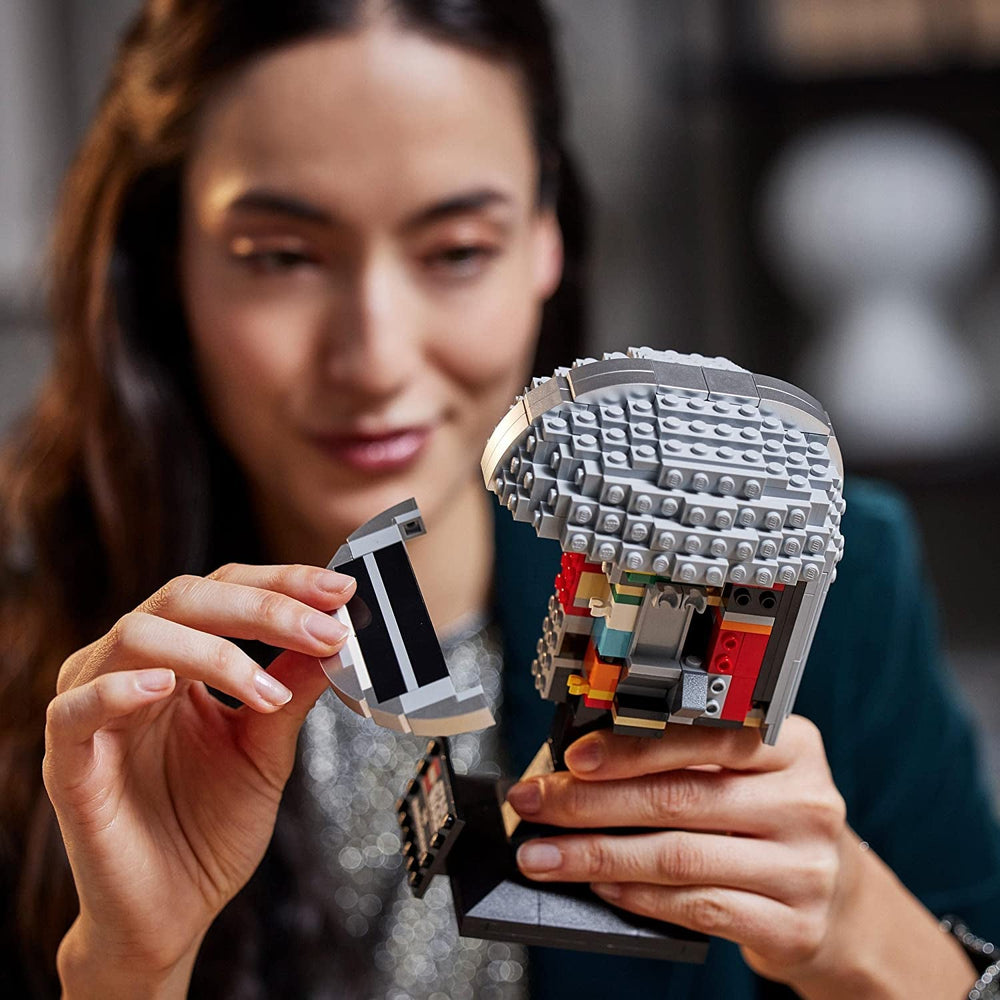 Modèle de casque mandalorien LEGO Star Wars, collection de décoration de chambre et un merveilleux cadeau pour adultes, kit, hommes, femmes, mère, père, idée cadeau de collection 75328 Jeux de construction Besuche den LEGO-Store
