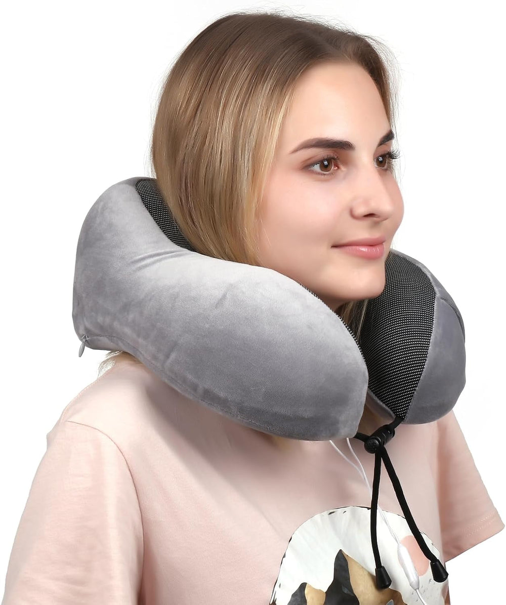 Set de perne pentru gât WELLGRO cu mască de somn 3D și dopuri pentru urechi - Husă detașabilă - Spumă cu memorie - Închidere cu fermoar - Inclusiv geantă de depozitare - Pernă de călătorie - Culoare selectabilă, Culoare:Gri Perne ortopedice cervicale Naty Shop