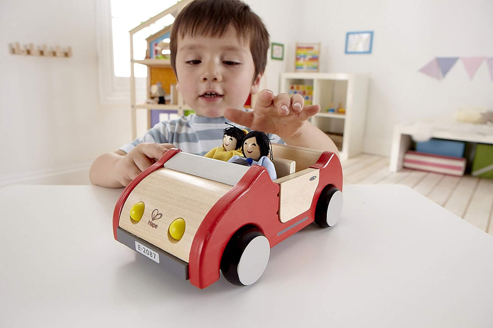 Hape E3401 Four Seasons House, Meublé et E3500 - Famille de poupées, peau claire