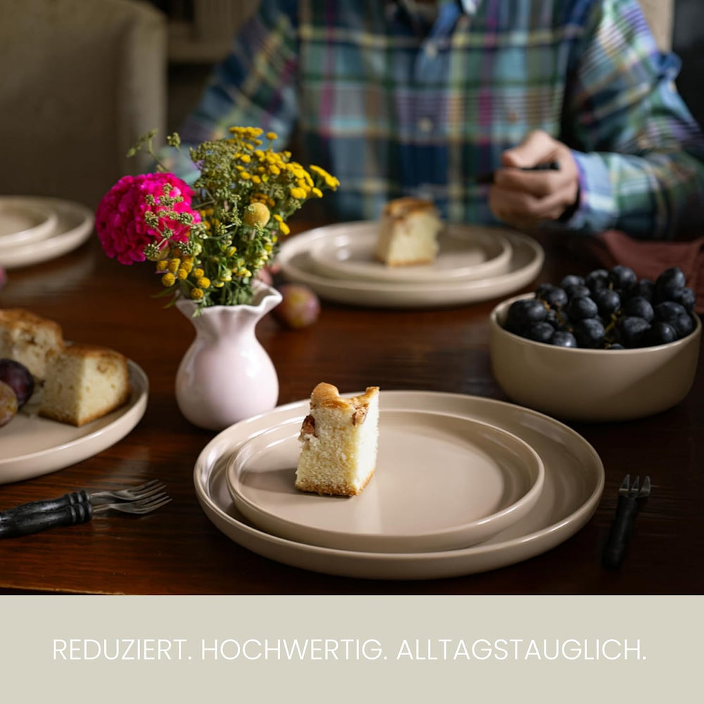 Service de table en grès cérame pour 6, 18 pièces – Plus solide et résistant aux rayures que les assiettes et bols en faïence, beige brillant | L'ensemble de vaisselle comprend 6 assiettes plates, 6 assiettes à dessert et 6 bols -