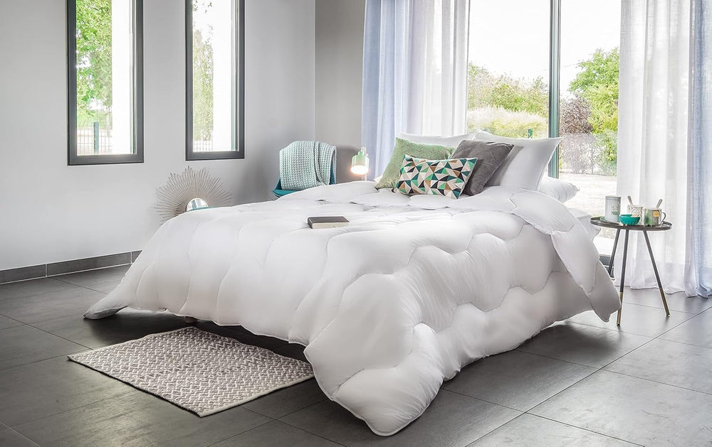 Blanrève - Couette Aerelle Bleu - Très douce - moelleuse et confortable - Lit simple - Eco Responsable - La fibre confort se sent bien, 140 X 200 Cm Couettes et couettes Naty Shop