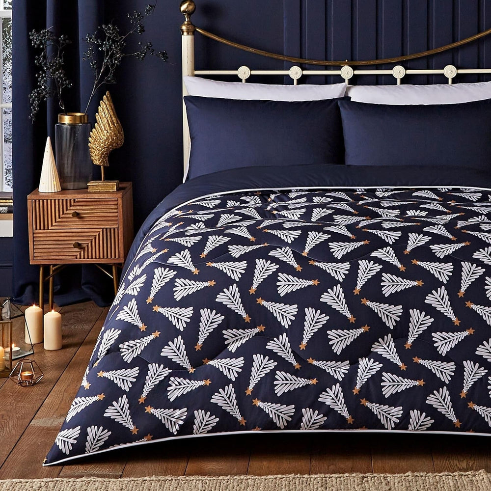 Couverture polaire Sherpa confortable Night Lark, tartan rouge classique, 9 Tog, luxueuse, moelleuse, épaisse et réversible, parfaite pour un canapé, un lit, un canapé. Hypoallergénique, lavable en machine, Taille : Lits et couvertures Night Lark Arbres festifs King Size