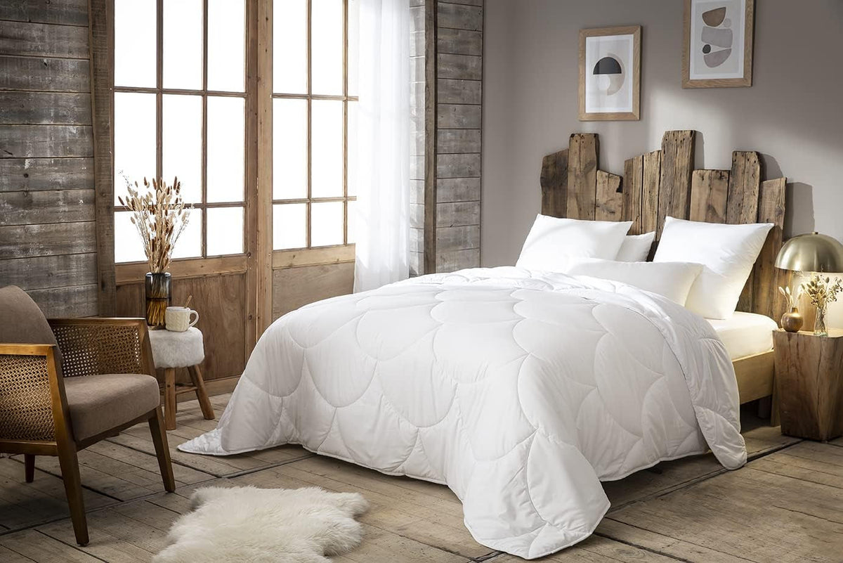 15000000534 Douceur Infinie Couette, légère, polyester, blanc, blanc, 240 X 260 cm Couettes et couettes Naty Shop 240 X 260 Cm