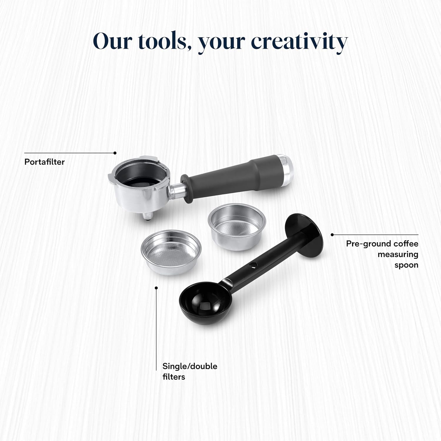 De'Longhi Classic EM450.M Machine à expresso porte-filtre avec mousseur à lait professionnel, boîtier entièrement métallique, 15 bars, réservoir d'eau 1,7 l, acier inoxydable/métal