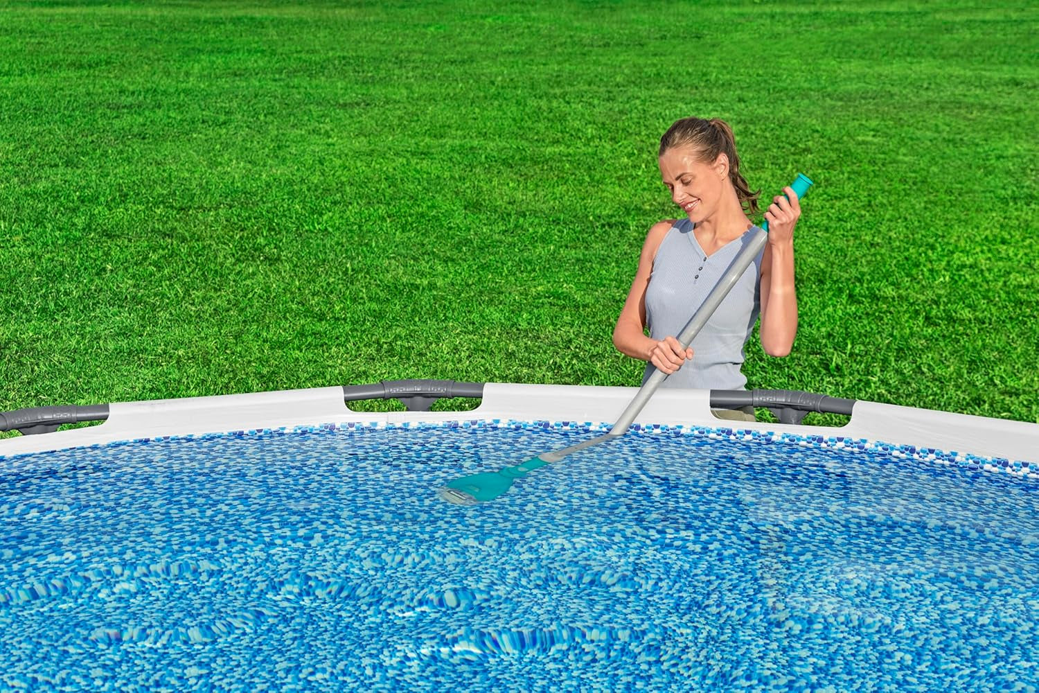 Nettoyeur de piscine à batterie Bestway AquaTech 150 cm