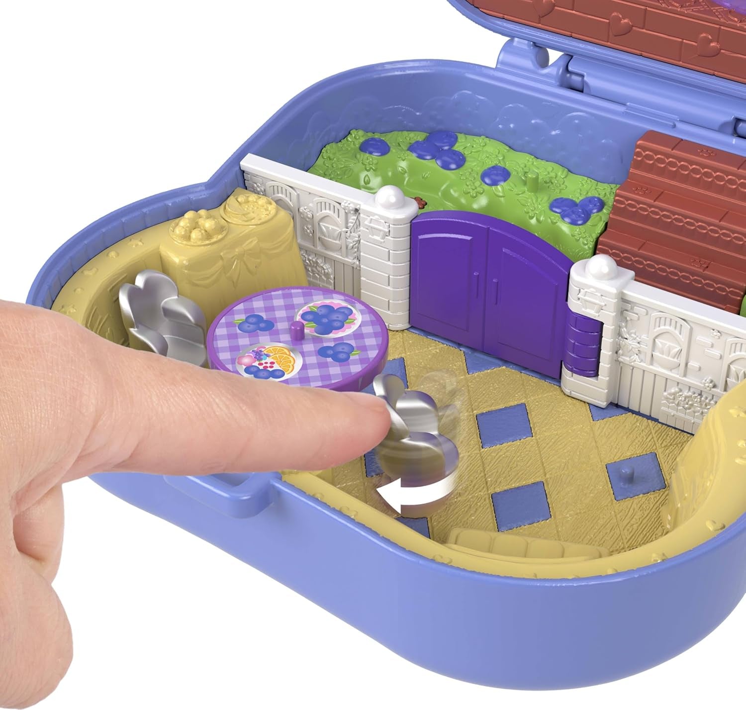 Polly Pocket Puppen und Spielset, Beste Blaubeeren-Freunde Schatulle, Reisespielzeug mit 1 Mikropuppe, Haustier und Zubehörteilen mit Obstmotiven, JKC48