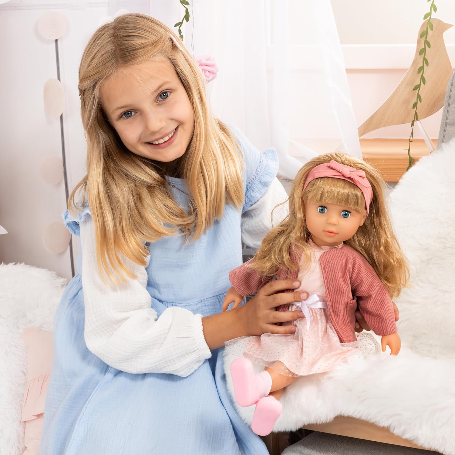 Bayer Design 94634AT Charlene poupée interactive avec cheveux, lacht, mit Küsschengeräusch, Funktionspupe, weicher Körper, Schlafaugen, Zubehör, 46 cm, Rosa