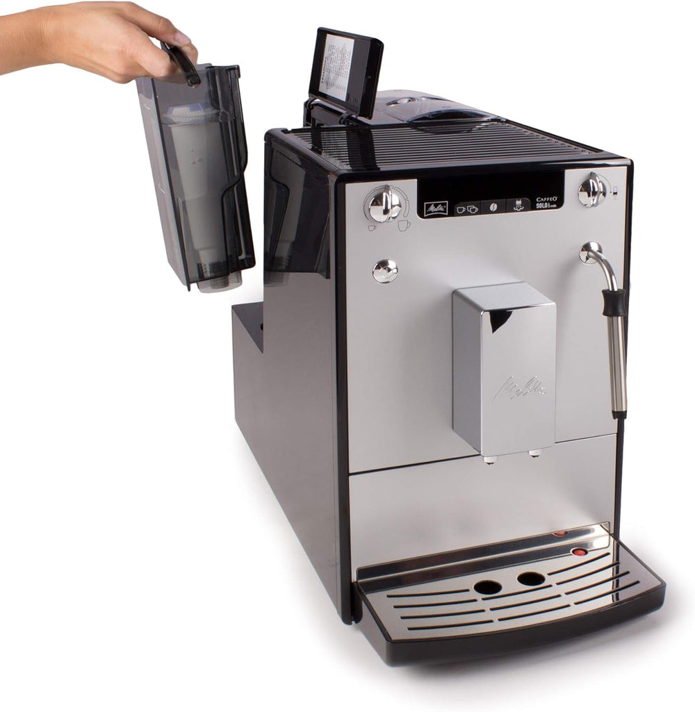 Melitta Solo & Milk - aparat de cafea subțire complet automat cu spumator de lapte, aparat de cafea cu rezervor de apă detașabil, de exemplu cafea sau cappuccino, argintiu