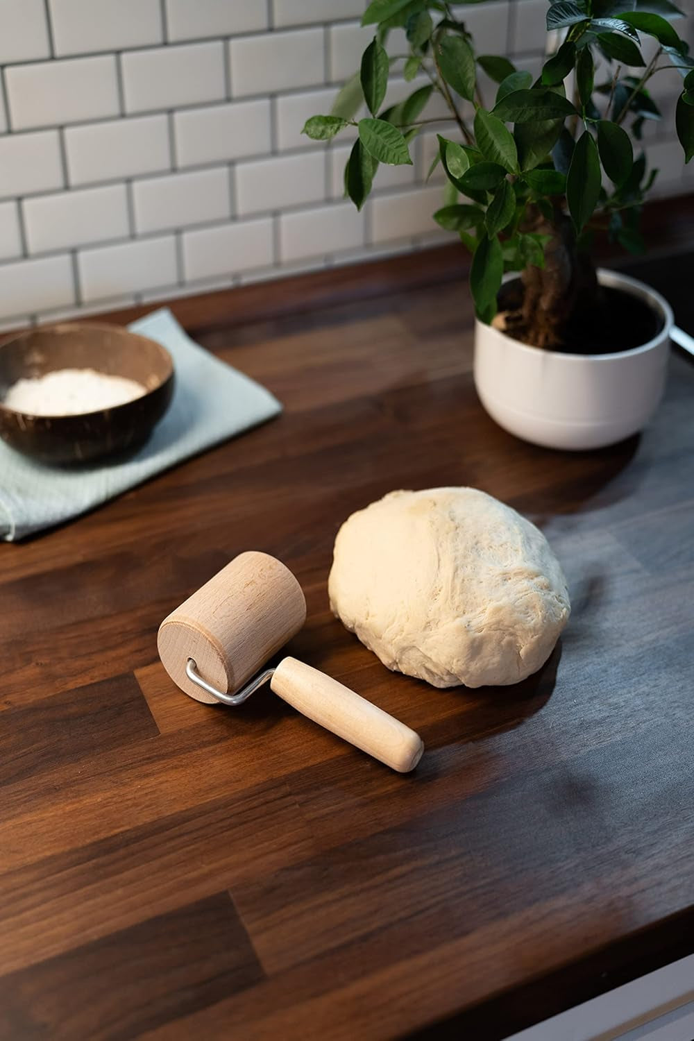 Rouleau de pâtisserie/pâte cylindrique en bois de hêtre Chinchilla® | L'assistant robuste dans la cuisine | Fabriqué en Allemagne | Qualité durable d'Allemagne | 18x5 cm