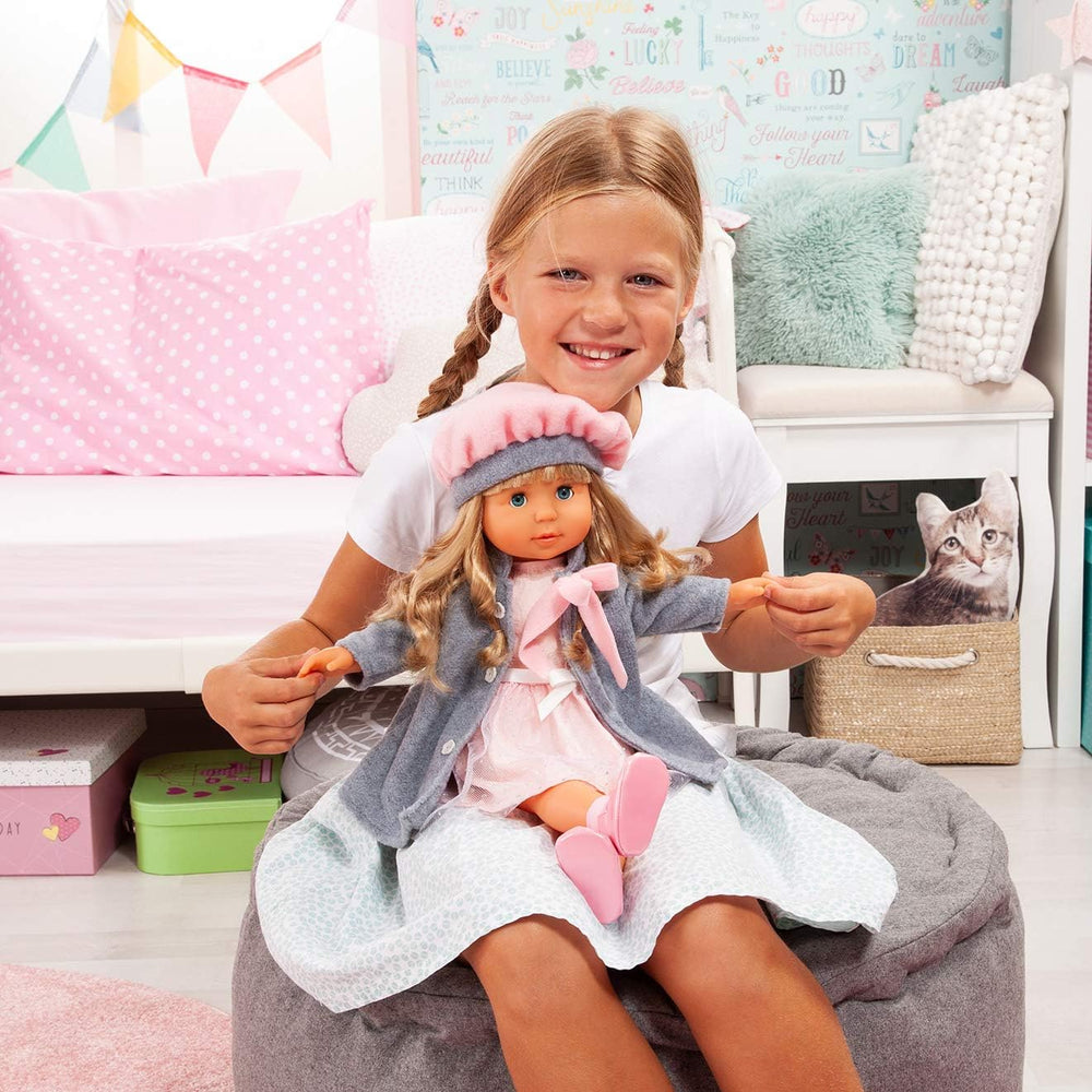 Bayer Design 94635AX Funktionspuppe Charlene mit Haaren und Schlafaugen, spricht und singt 90 Sätze, 2 Gedichte und 8 Lieder, 46cm, Puppe mit viel Zubehör, 1,30 kg, Rosa, Grau