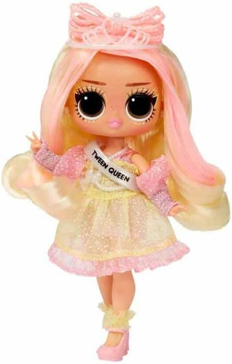 MDR. Surprise Tweens Surprise Swap Series - Braids-2-Waves Winnie - Poupée de mode avec plus de 20 accessoires inclus Style-Coup et mode et accessoires fantastiques - pour les enfants à partir de 4 ans