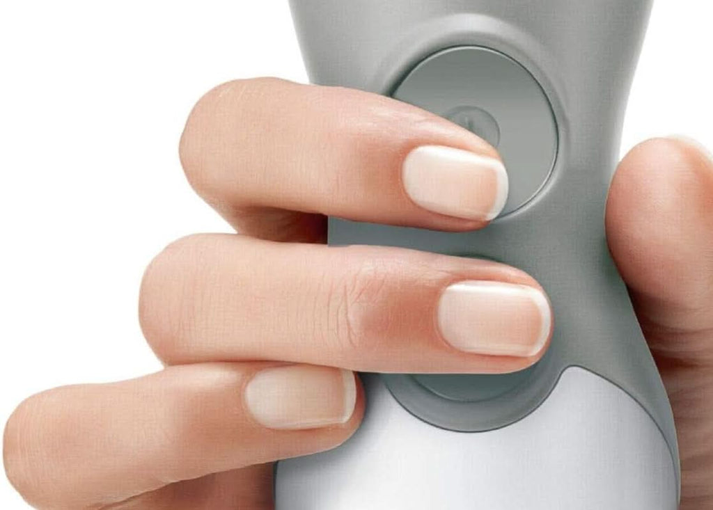 Bosch Stabmixer Ergomixx MSM66110, Edelstahl-Mixfuß, Mix- Und Messbecher, 2 Geschwindigkeitsstufen, Leichtes Gehäuse, 4-Klingen-Messer, Einfache Reinigung, 600 W, Weiß/Grau Bucatarie Naty Shop