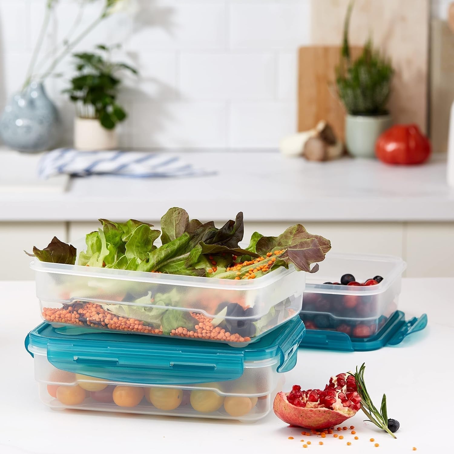 Amazon Basics Ensemble de boîtes de congélation avec couvercles, étanches, empilables, réfrigérateur/congélateur, sans BPA, plastique, passent au micro-ondes et au lave-vaisselle, 3 x 1,2 L, boîtes de conservation alimentaires transparentes Naty Shop