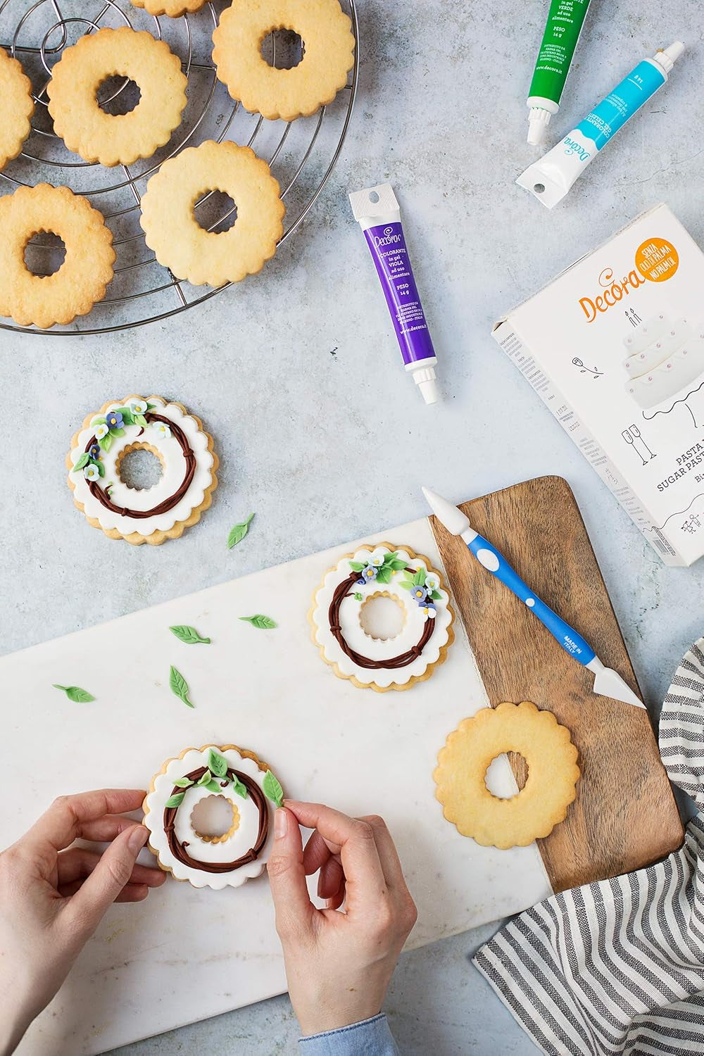 0255301 Jeu de moules à biscuits, ronds ondulés, 6 pièces, 1,5/2,5/3,5/5/6,5/8 cm