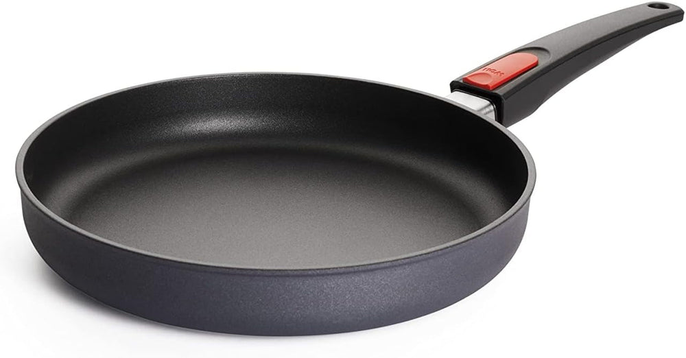 Poêle plate Woll Diamond Lite - Induction -, Ø 20 Cm, Hauteur 5 Cm, Avec poignée amovible - Convient à tous types de feux, Fonte d'aluminium, Revêtement antiadhésif Naty Shop Casseroles et poêles Ø 26 Cm