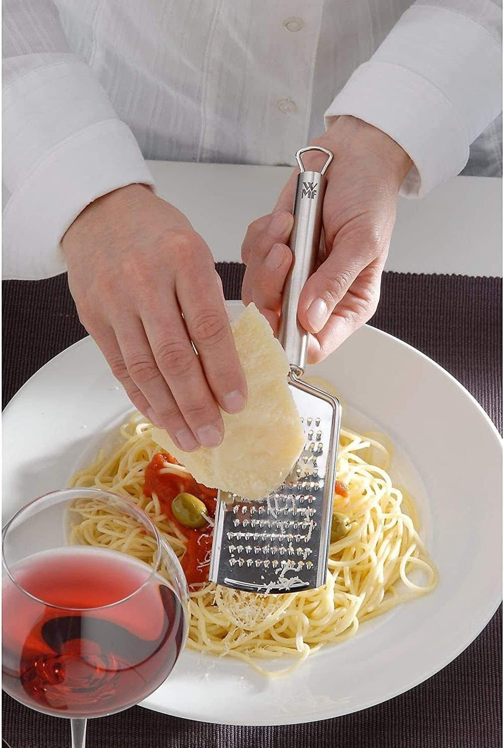 Râpe à fromage WMF Profi plus en acier inoxydable 25 cm, surface de rasage fine Éplucheur Naty Shop