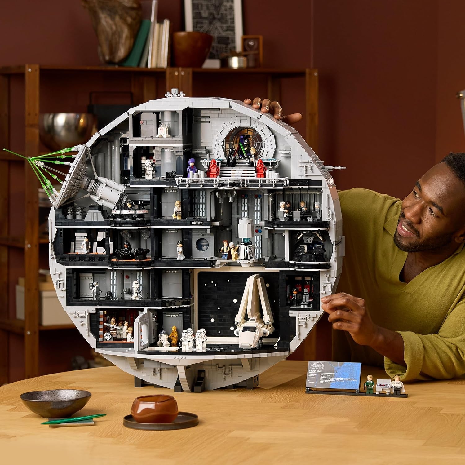 LEGO Star Wars Todesstern - Bauset für Erwachsene - Interaktives UCS-Ausstellungsmodell mit 36 ​​​​Minifiguren inkl. Luke Skywalker, Han Solo et Dark Vador - Cadeau pour hommes, femmes et fans - 75419