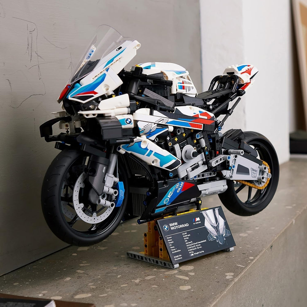 LEGO Technic BMW M 1000 RR Kit de modèle de moto pour adulte comme cadeau artisanal pour hommes et femmes Décoration de maison ou de bureau 42130 Kits de construction Besuche den LEGO-Store