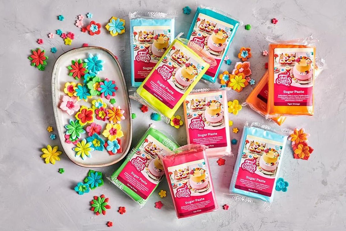 FunCakes Roll Fondant Bright White : Facile à utiliser, lisse, flexible, souple et malléable, parfait pour décorer des gâteaux, halal, casher et sans gluten. 5 kg (2 à 2,5 kg) de pâte à sucre Naty Shop