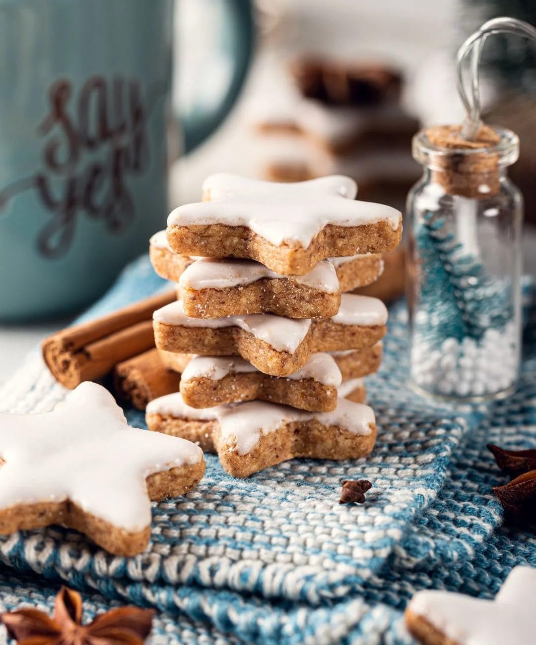 Glaçage RUF prêt à l'emploi, s'utilise immédiatement sans mélanger, glaçage pour biscuits et gâteaux, comme base de glaçage au sucre ou pour colorer et aromatiser, 1 x 150g (lot de 4) Pâte à sucre Naty Shop