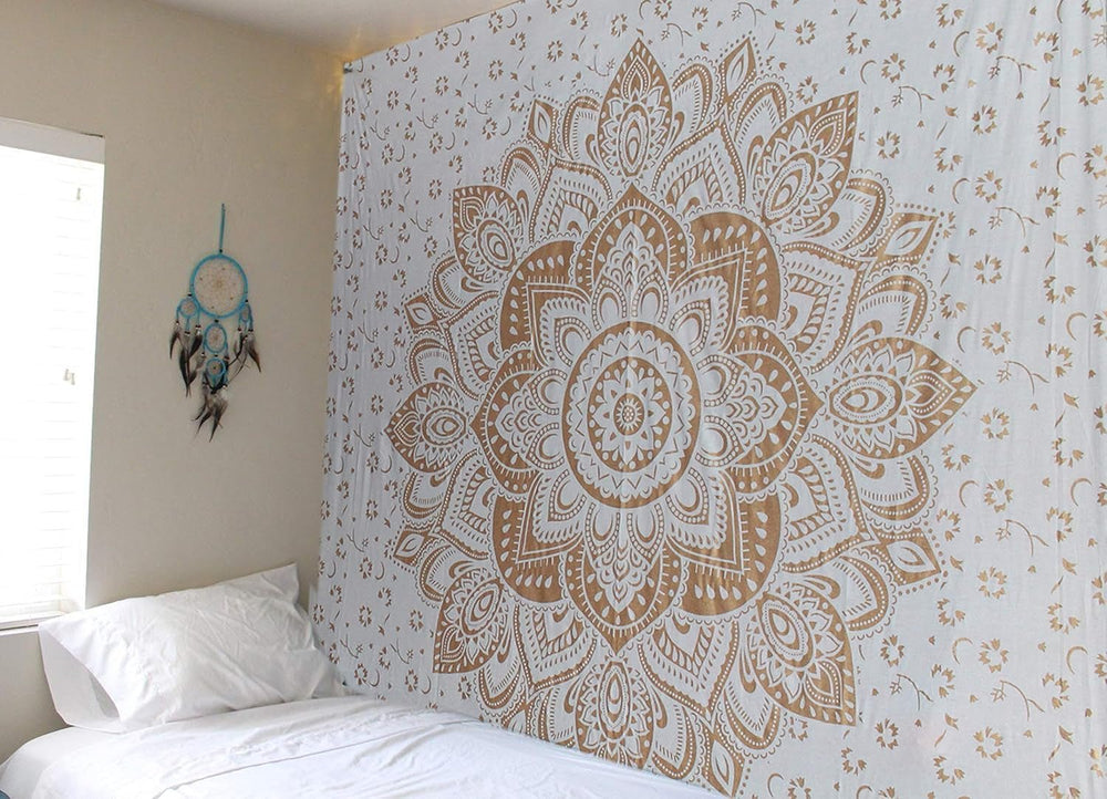 Tapisserie mandala métallisé doré jeté de plage indien en coton Casa - Accessoires et Décorations Naty Shop